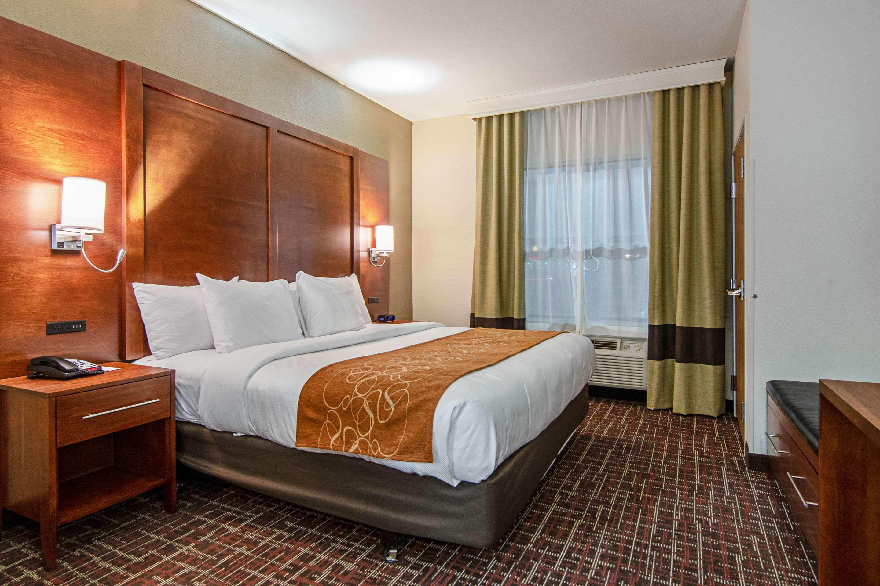 Comfort Suites Nw Dallas Near Love Field Luaran gambar