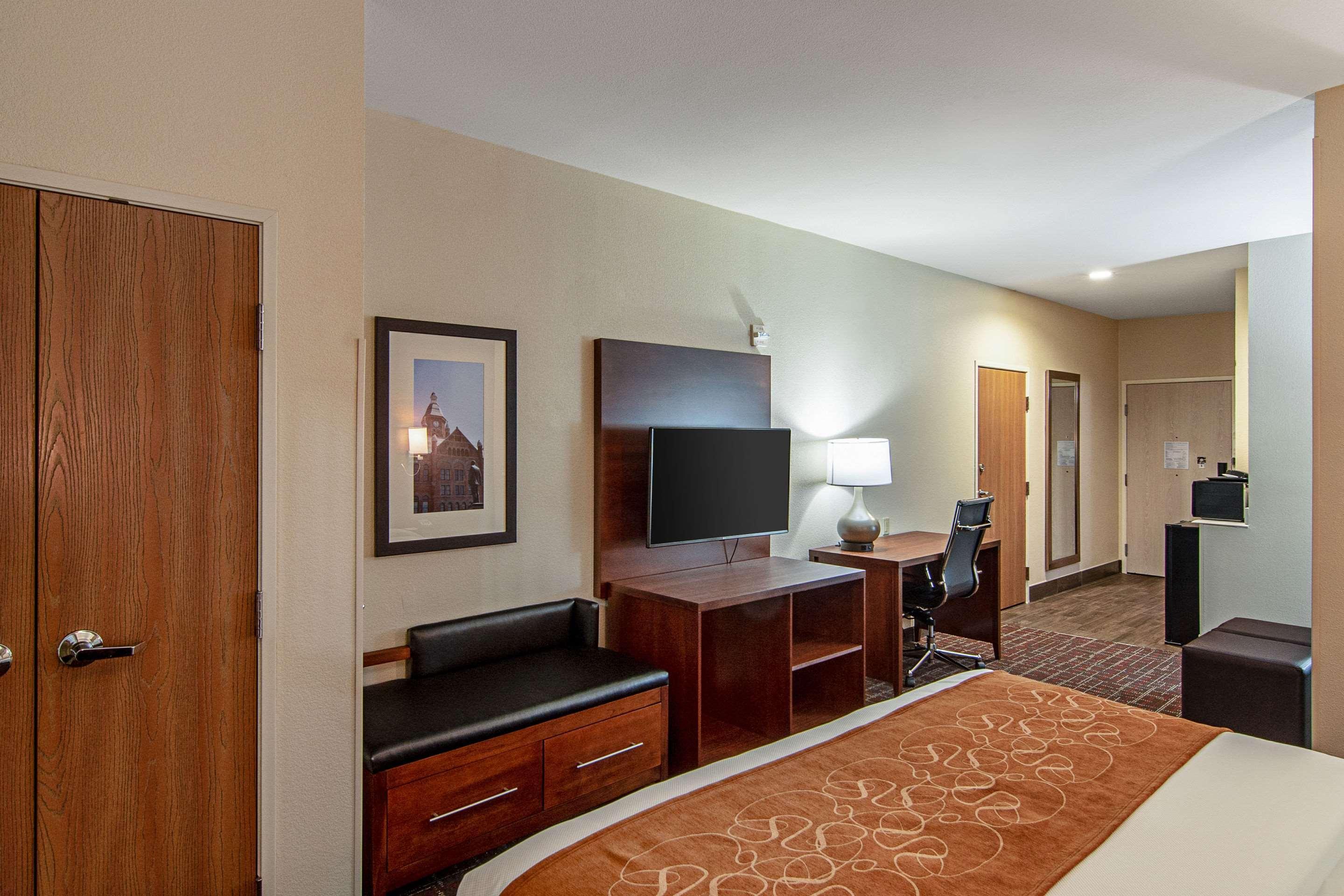 Comfort Suites Nw Dallas Near Love Field Luaran gambar
