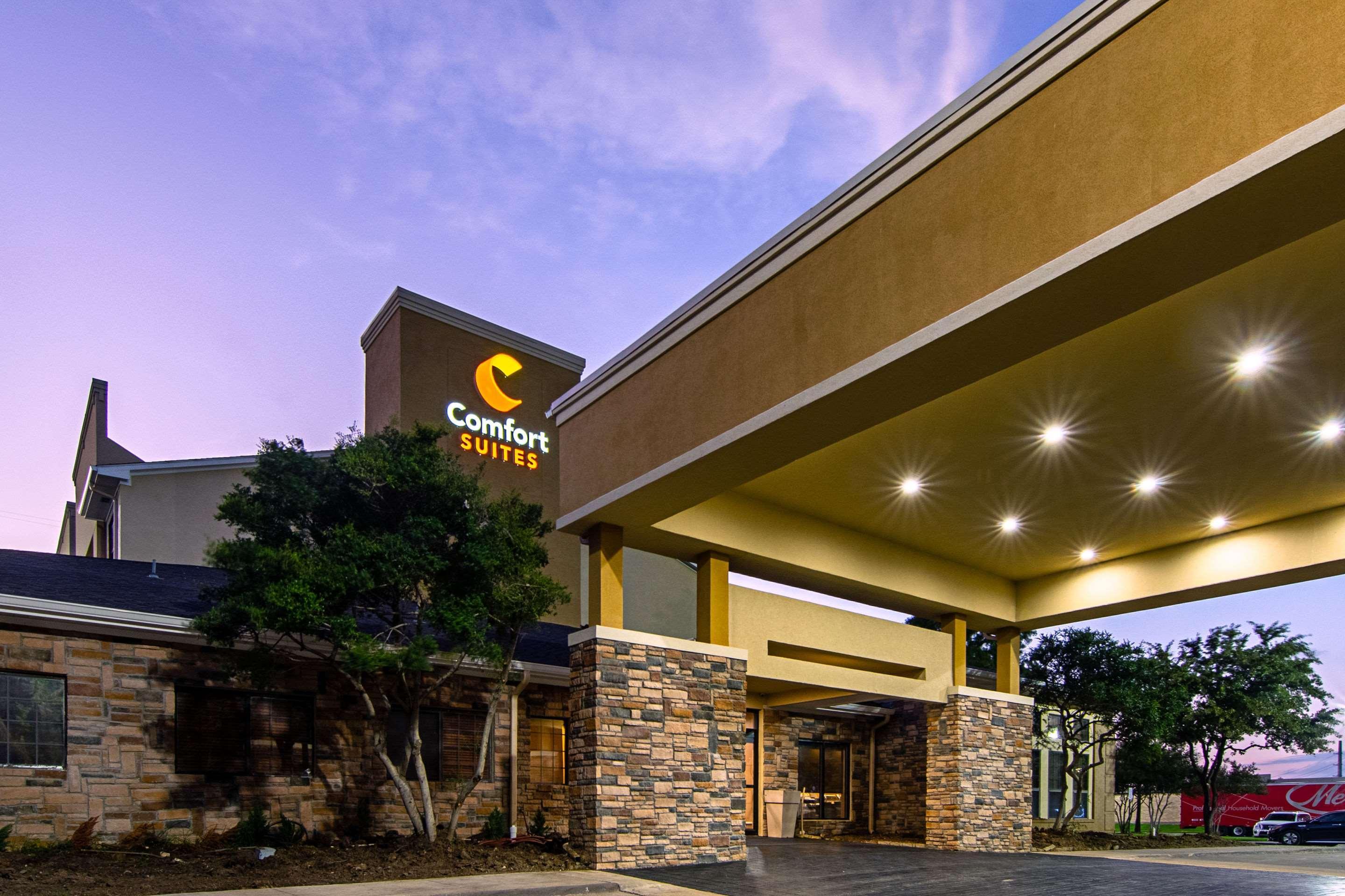 Comfort Suites Nw Dallas Near Love Field Luaran gambar