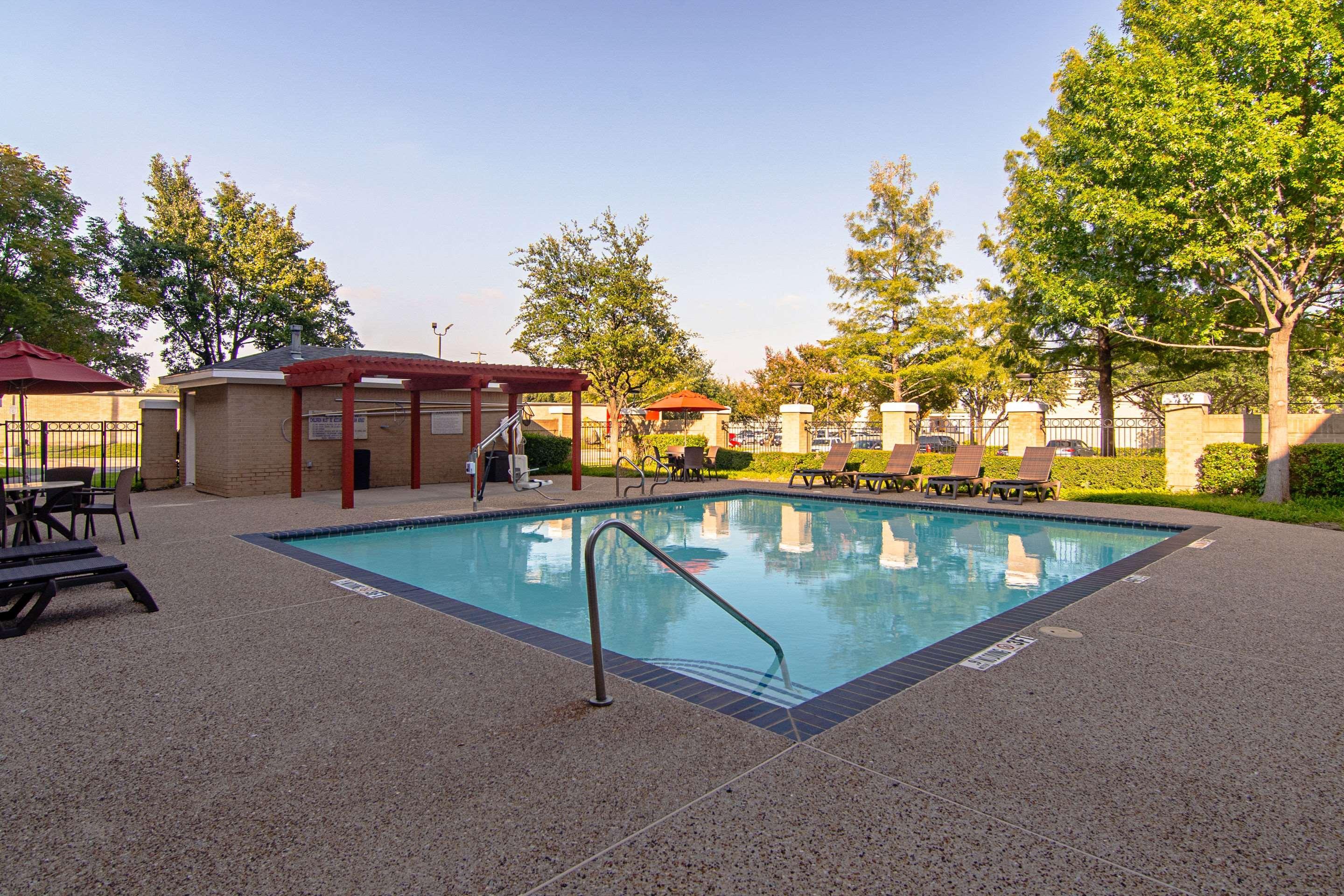 Comfort Suites Nw Dallas Near Love Field Luaran gambar