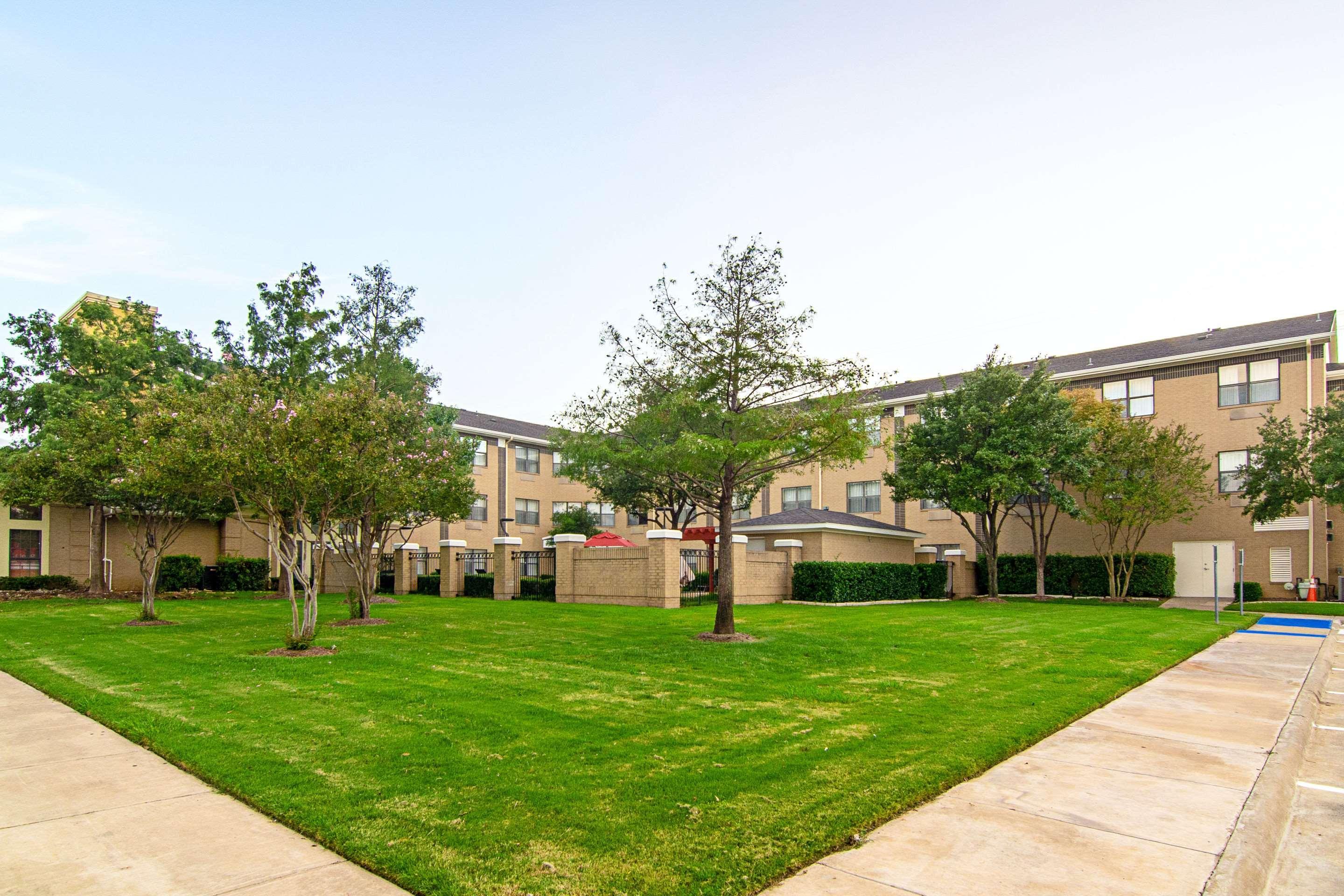 Comfort Suites Nw Dallas Near Love Field Luaran gambar