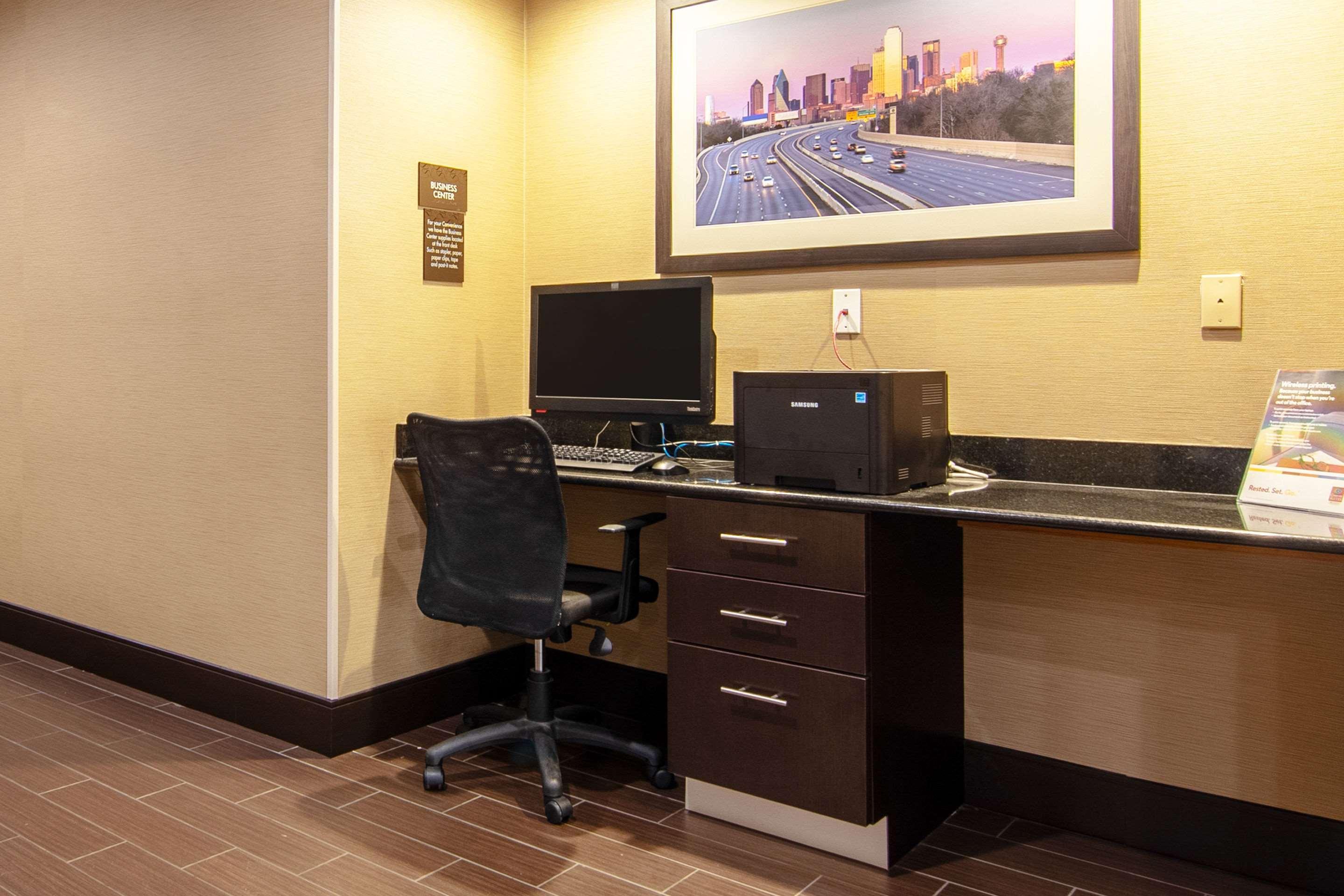 Comfort Suites Nw Dallas Near Love Field Luaran gambar