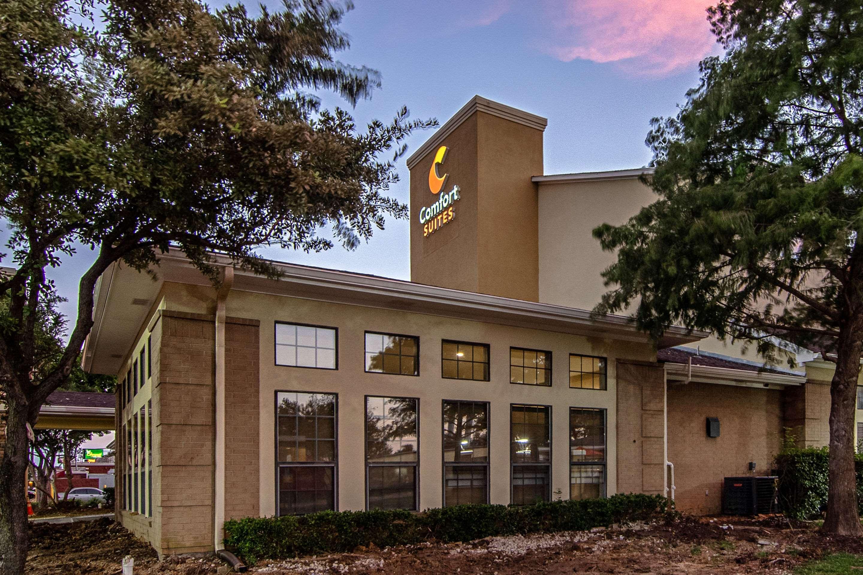Comfort Suites Nw Dallas Near Love Field Luaran gambar
